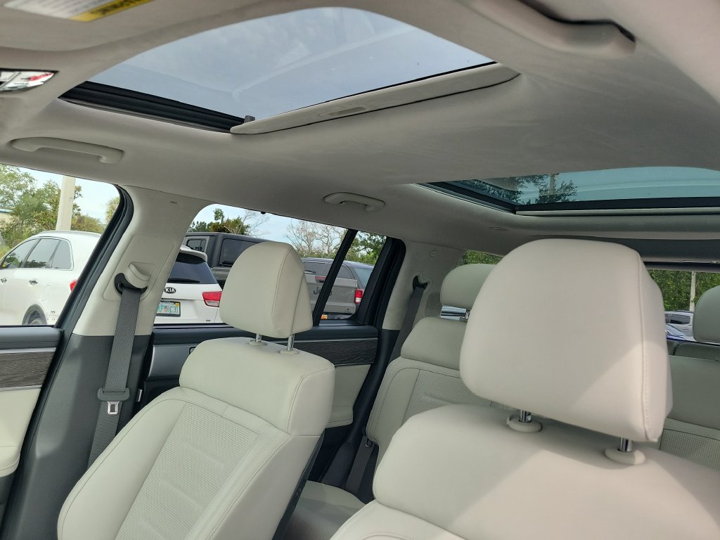 Used 2024 Hyundai Santa Fe Calligraphy FWD image 22