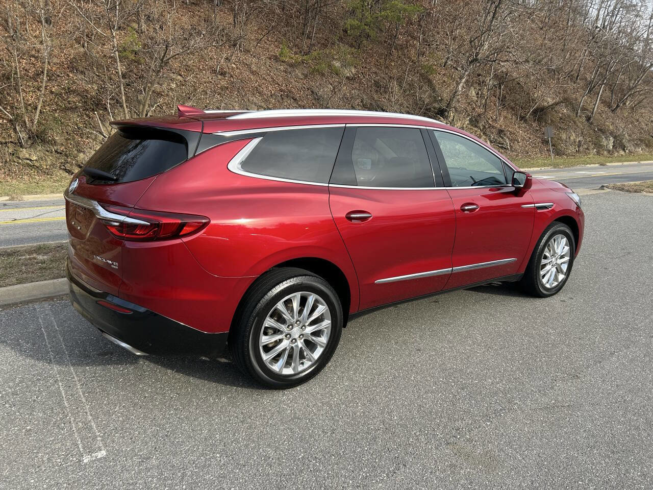Used 2018 Buick Enclave Premium w/ Experience Buick Package image 7