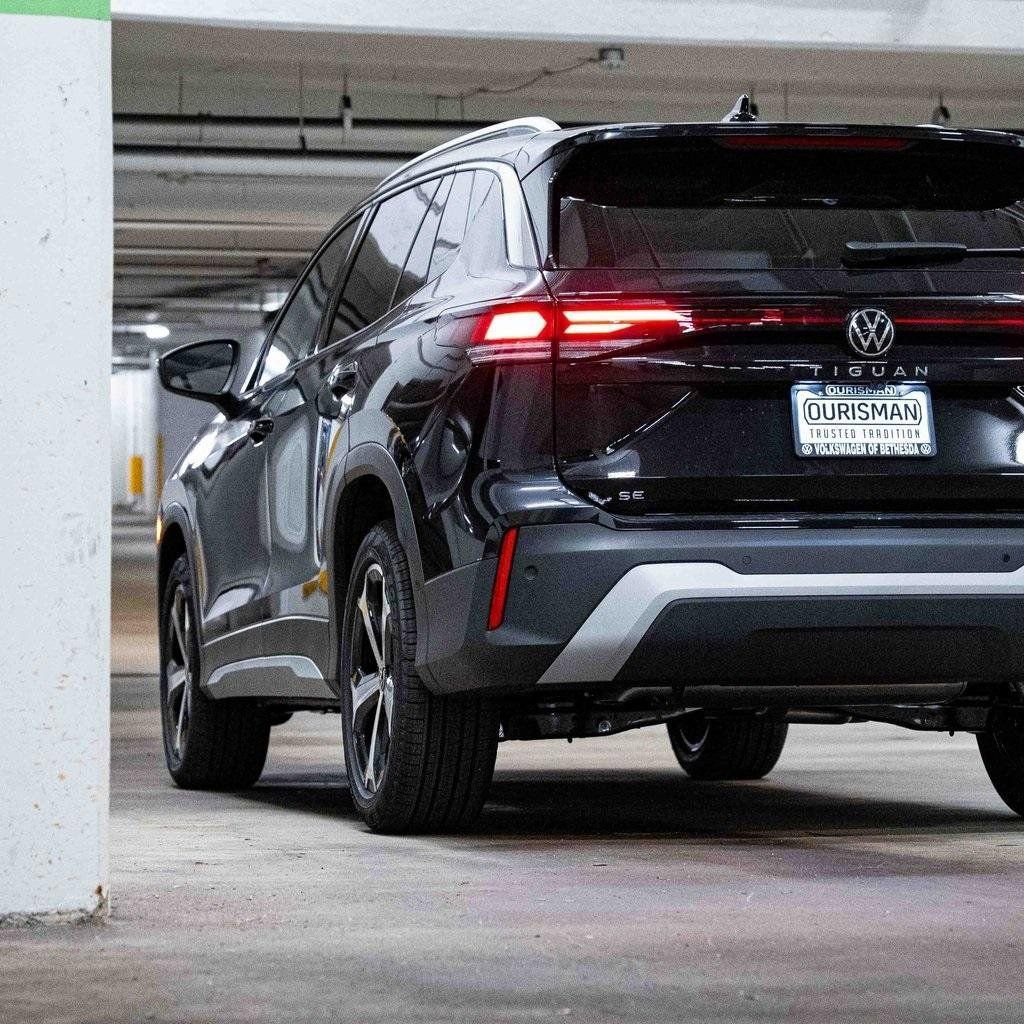 New 2026 Volkswagen Tiguan SE FWD image 5