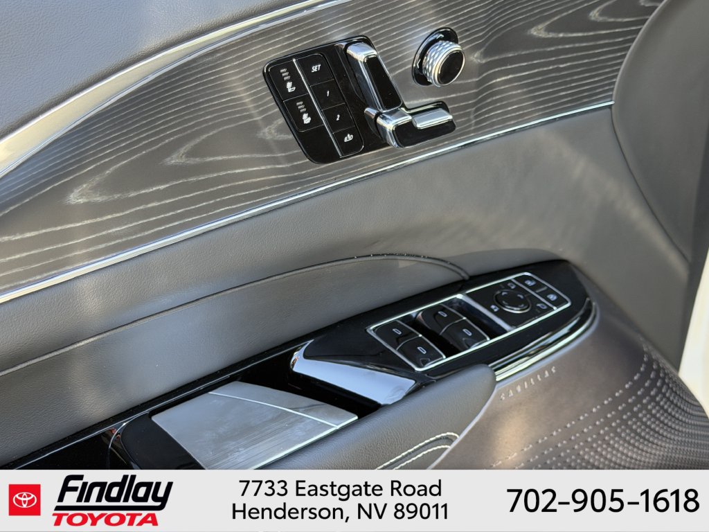 Used 2024 Cadillac Lyriq Sport AWD/4WD image 21