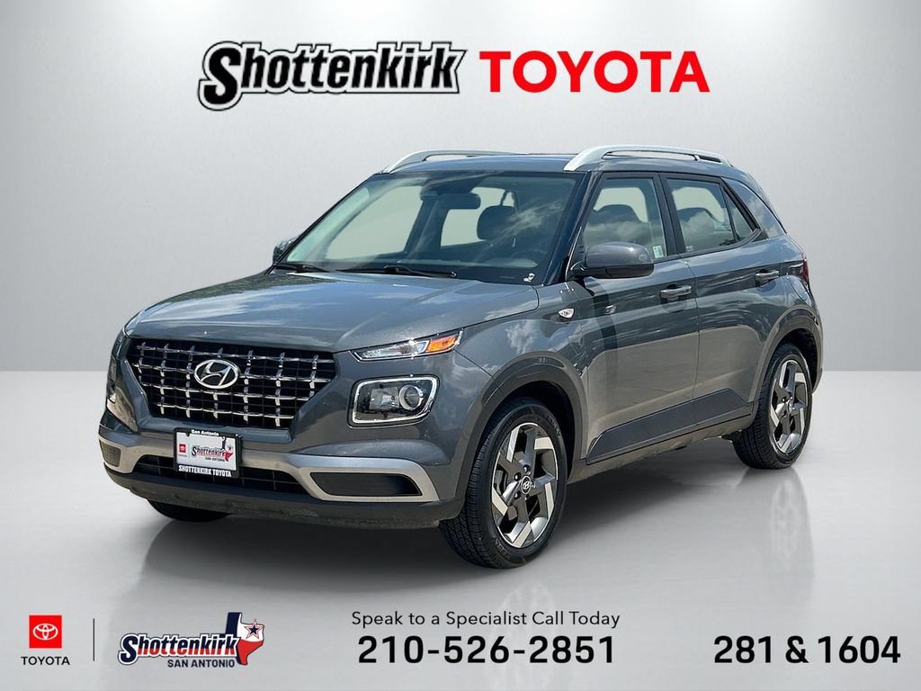 Used 2025 Hyundai Venue SEL FWD image 1