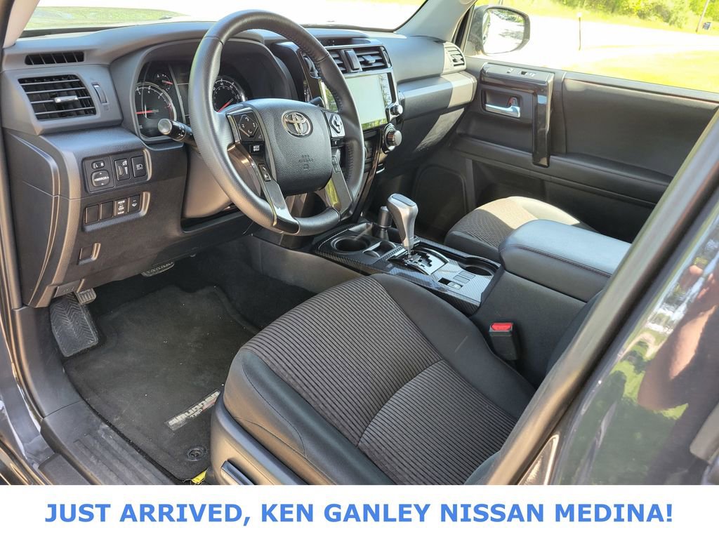 Used 2024 Toyota 4Runner TRD Off-Road AWD/4WD image 9