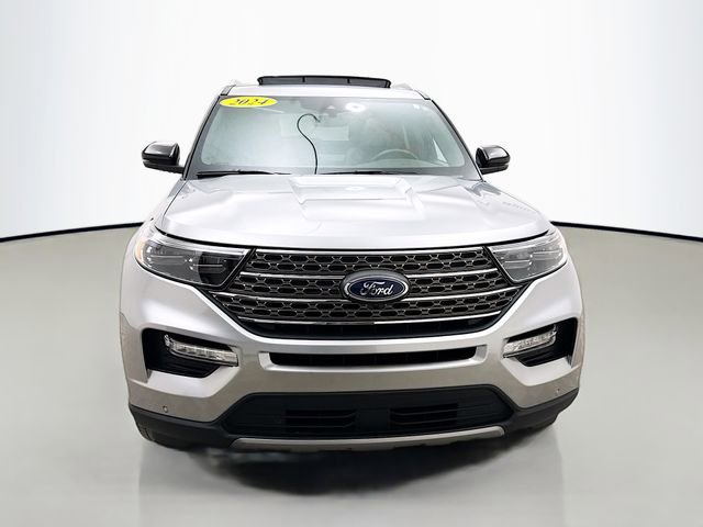 Used 2024 Ford Explorer King Ranch w/ Technology Package image 2