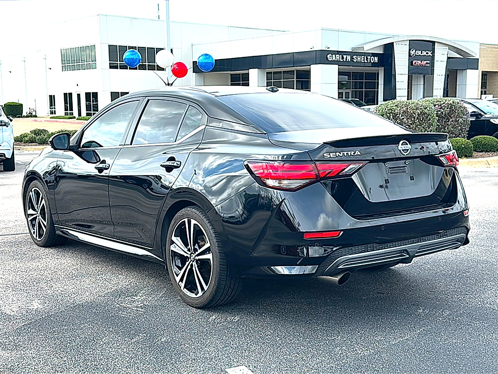 Used 2021 Nissan Sentra SR w/ SR Premium Package FWD image 6
