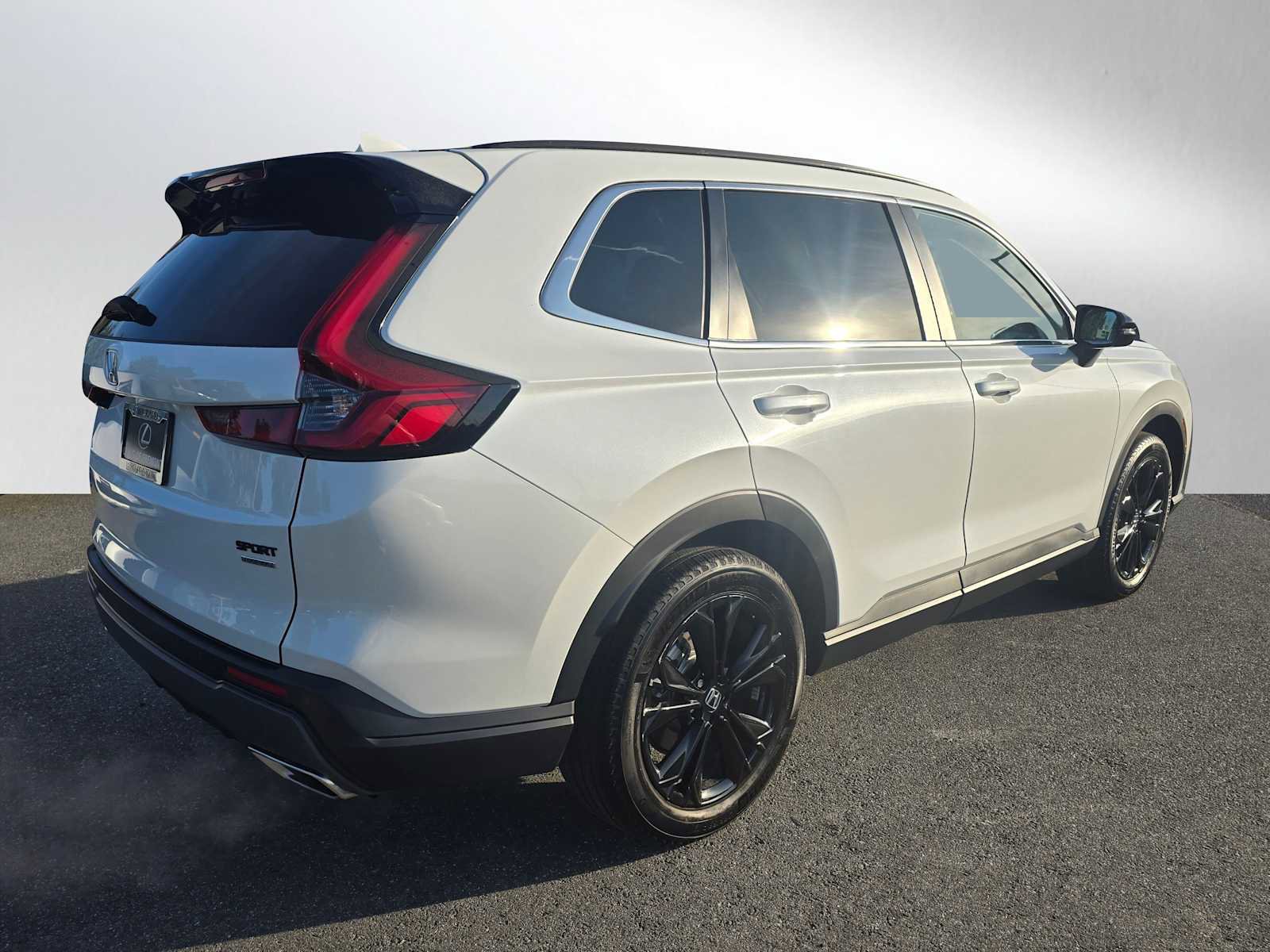 Used 2024 Honda CR-V Sport Touring image 3