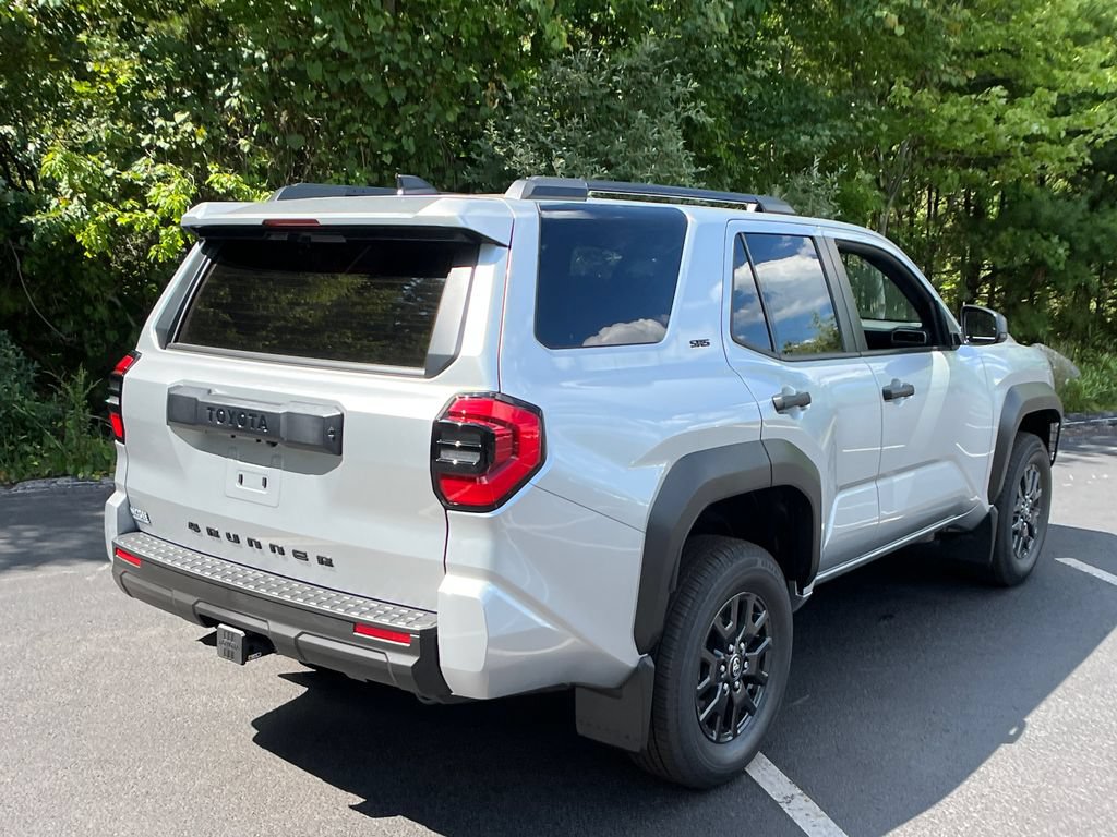 New 2026 Toyota 4Runner SR5 AWD/4WD image 5