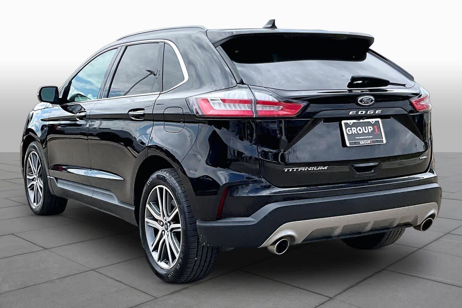 Used 2022 Ford Edge Titanium AWD/4WD image 12