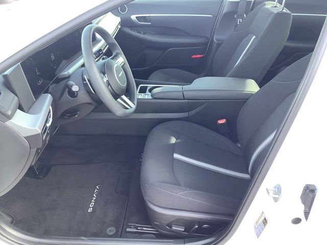 Used 2025 Hyundai Sonata SEL FWD image 10
