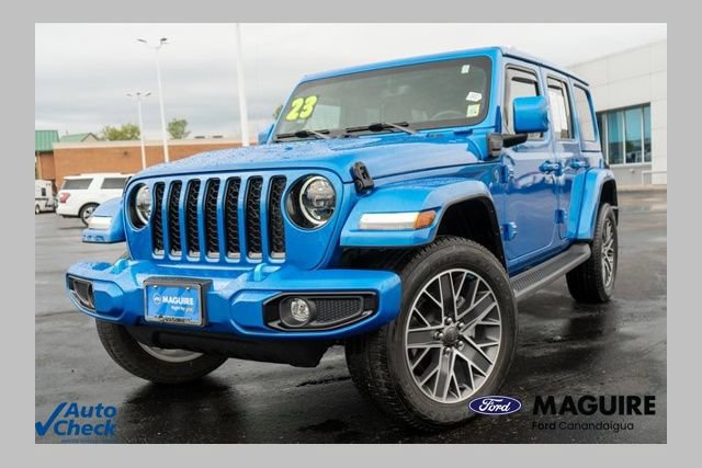 Used 2023 Jeep Wrangler Unlimited Sahara AWD/4WD video 1