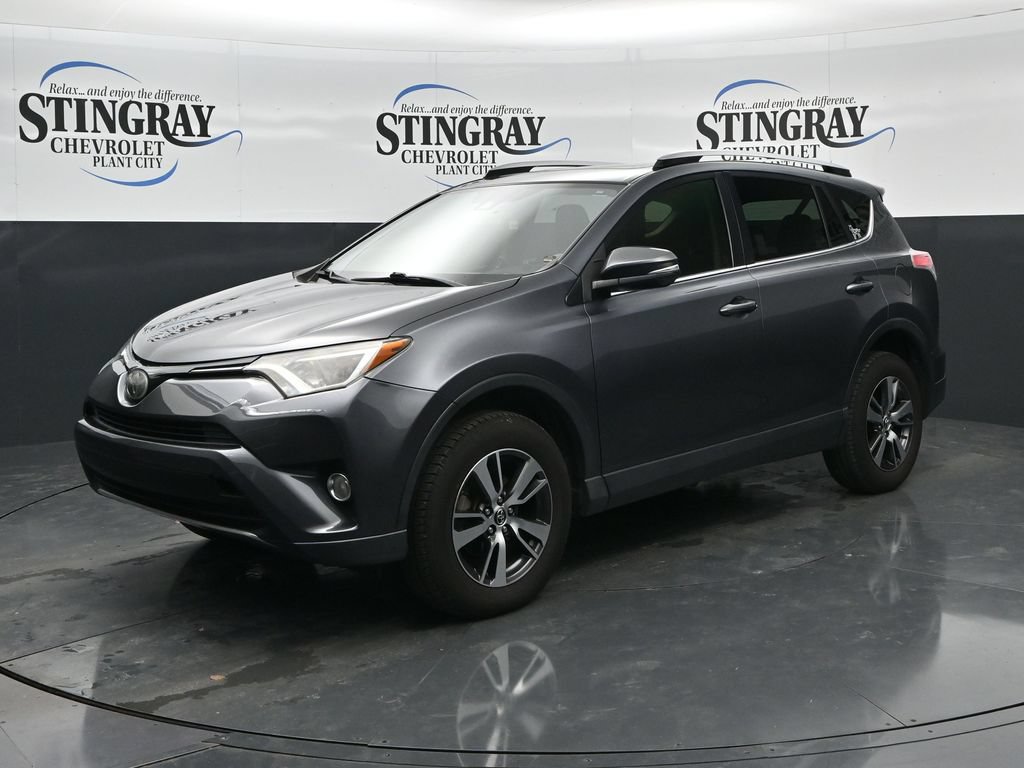 Used 2017 Toyota RAV4 XLE FWD image 3