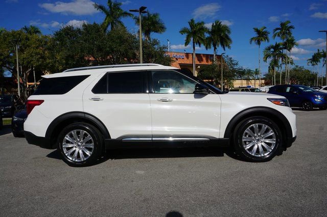 Certified 2022 Ford Explorer Limited w/ Limited Technology Package image 26