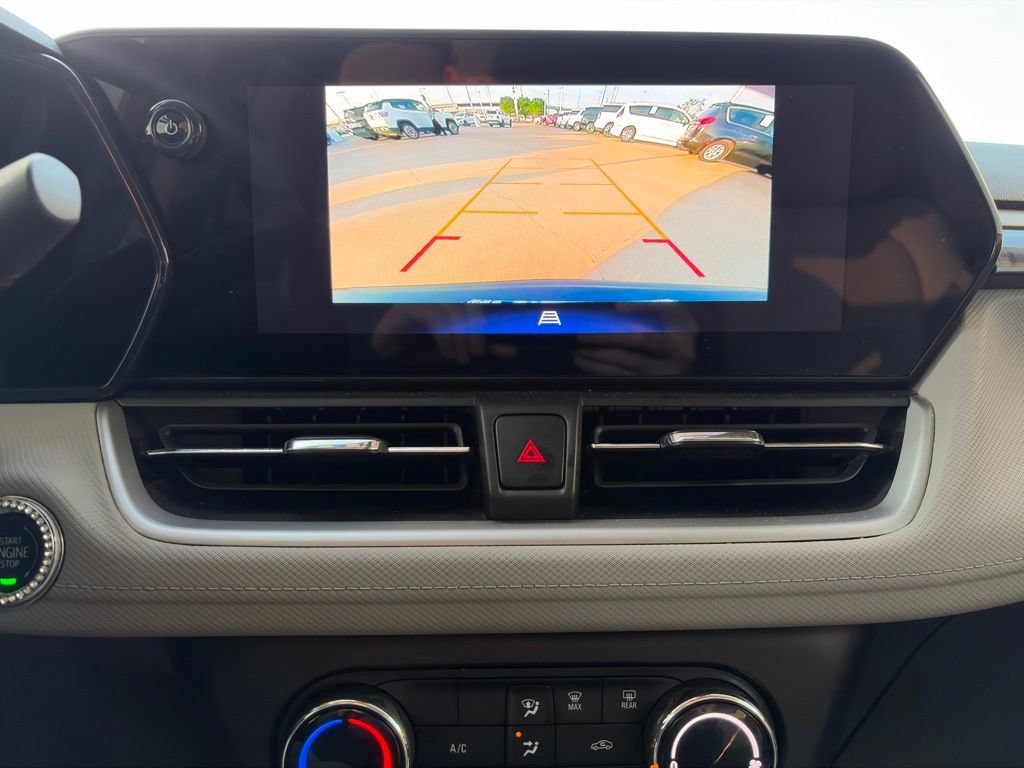 Used 2025 Chevrolet TrailBlazer LS w/ LS Convenience Package FWD image 23