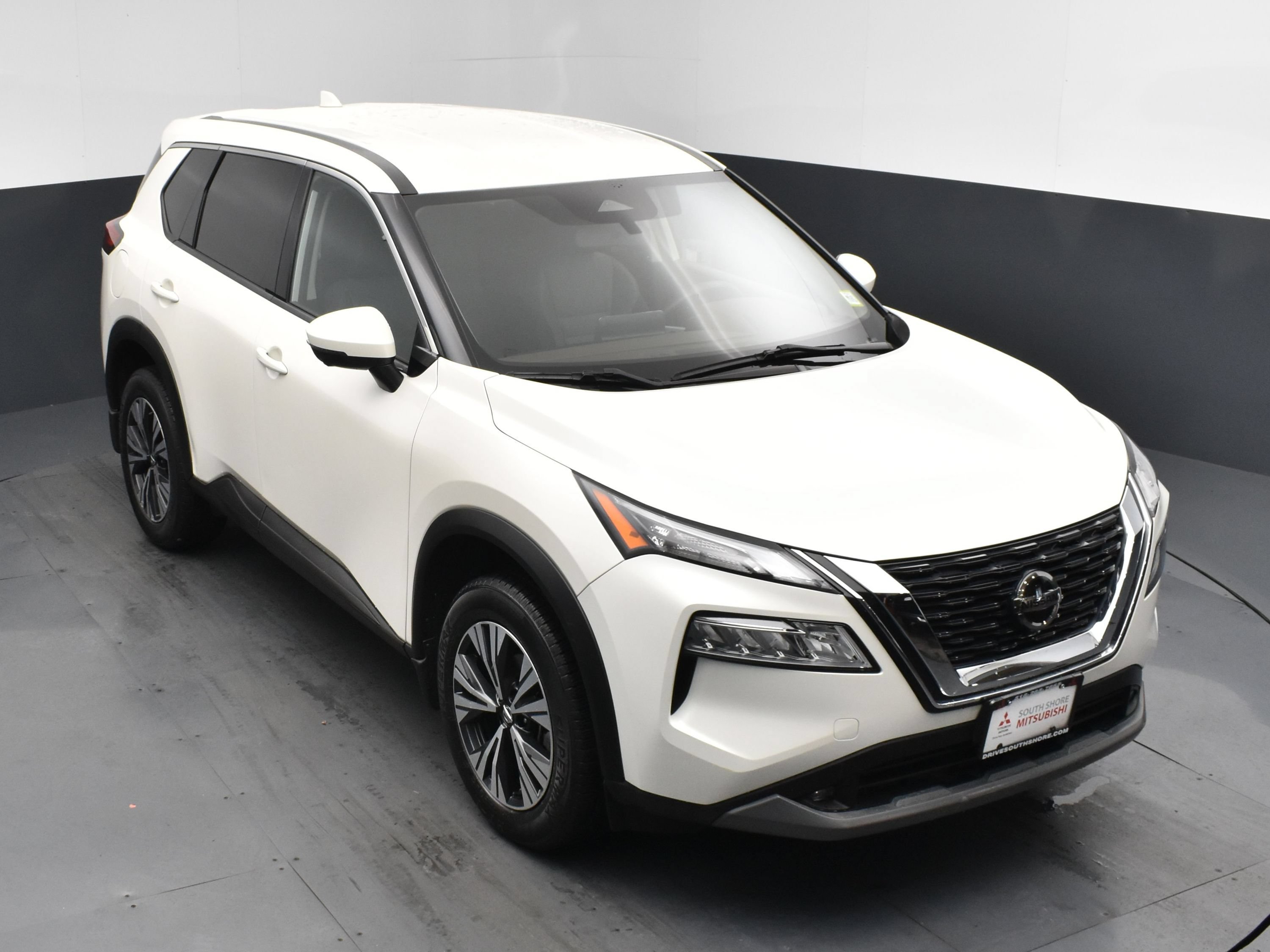 Used 2021 Nissan Rogue SV AWD/4WD image 15