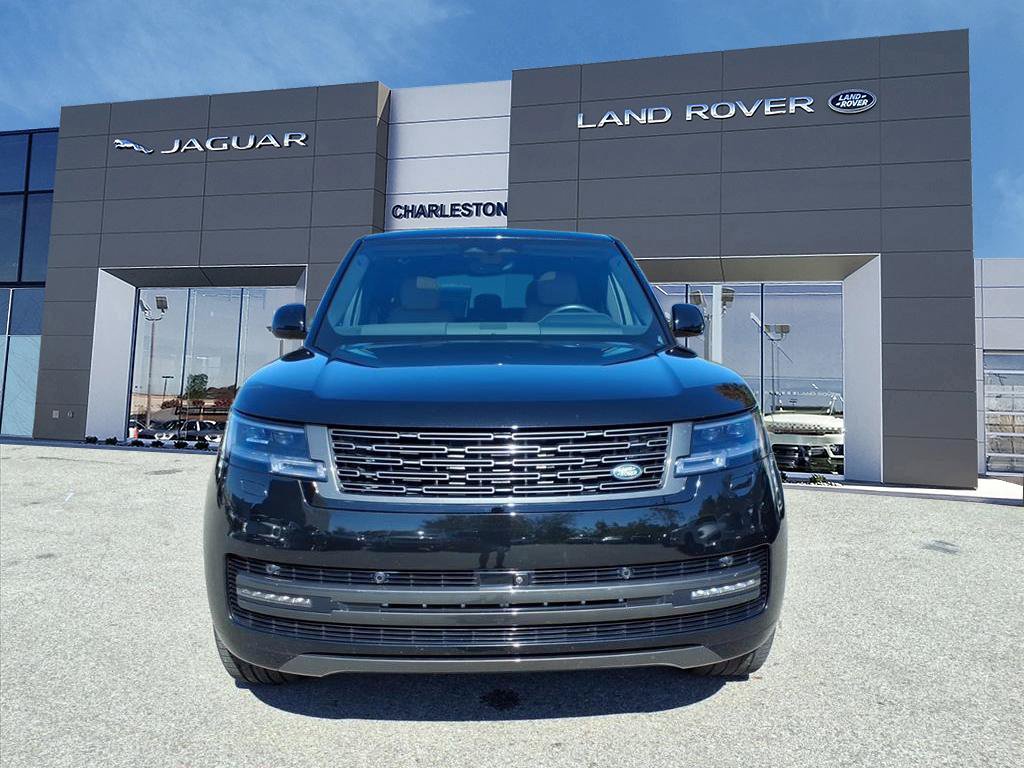 Used 2024 Land Rover Range Rover Long Wheelbase SE AWD/4WD image 8