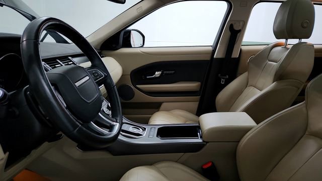 Used 2018 Land Rover Range Rover Evoque SE Premium image 12