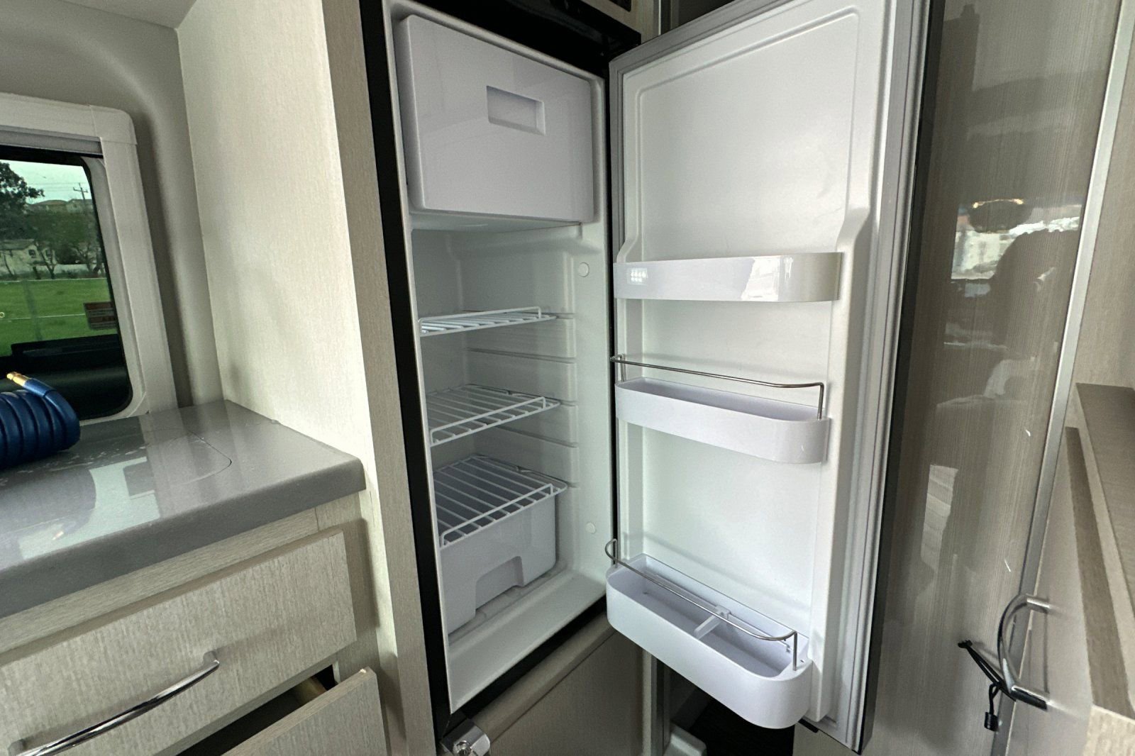 Used 2023 Mercedes-Benz Sprinter 2500 image 40