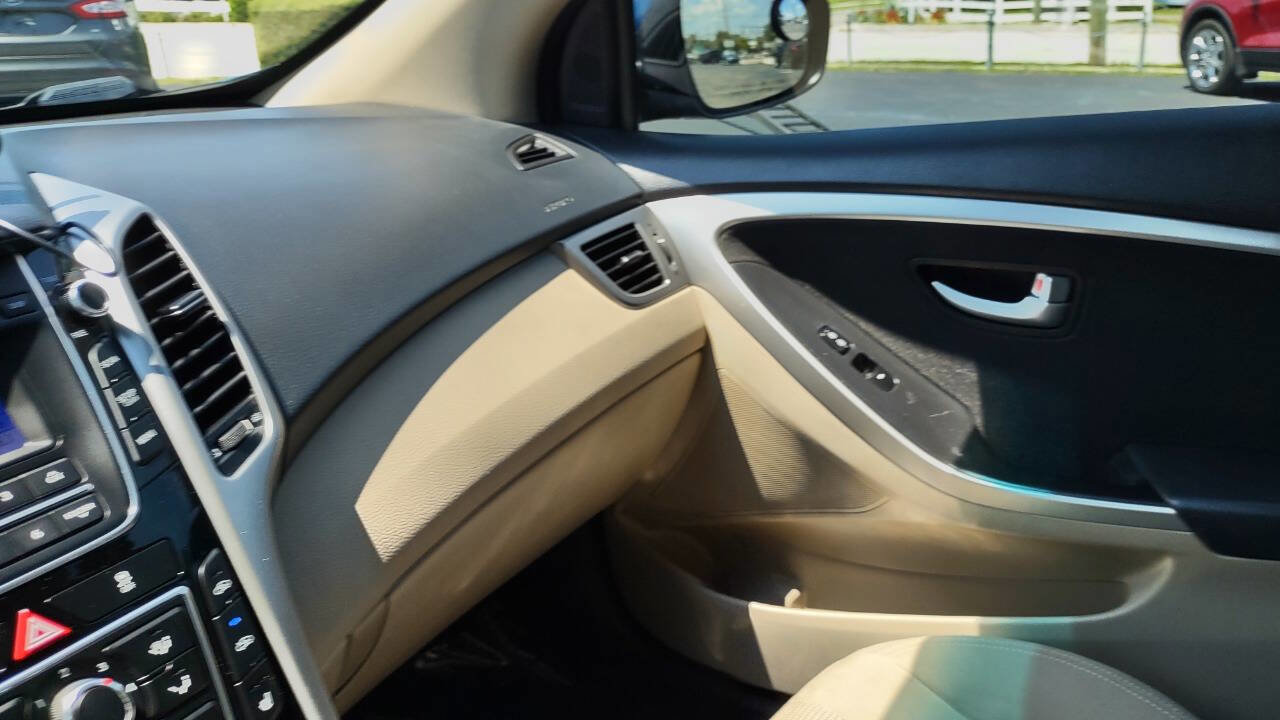 Used 2014 Hyundai Elantra GT image 27
