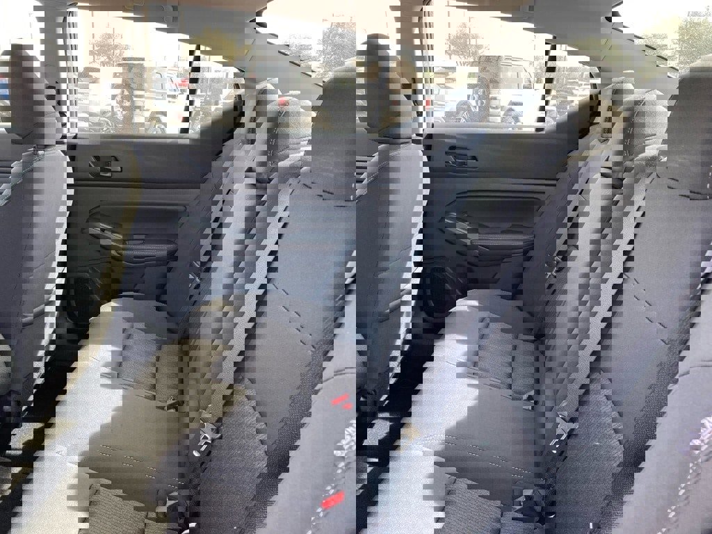 Used 2025 Nissan Altima 2.5 SV image 9