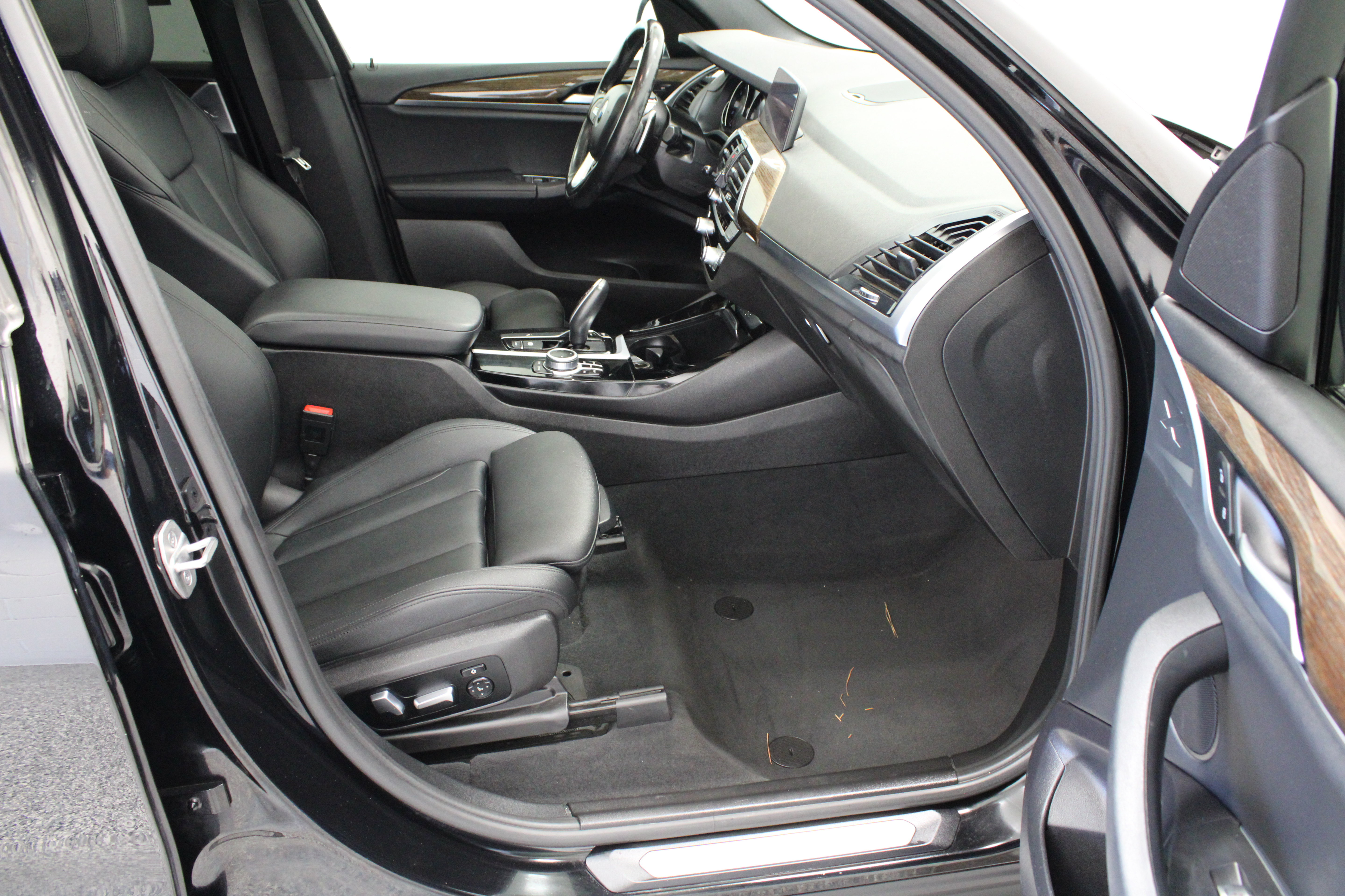 Used 2021 BMW X3 sDrive30i w/ Convenience Package RWD image 41