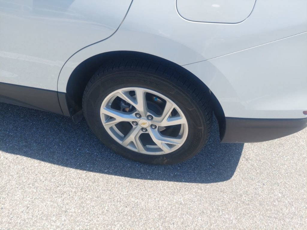 Used 2018 Chevrolet Equinox Premier AWD/4WD image 4