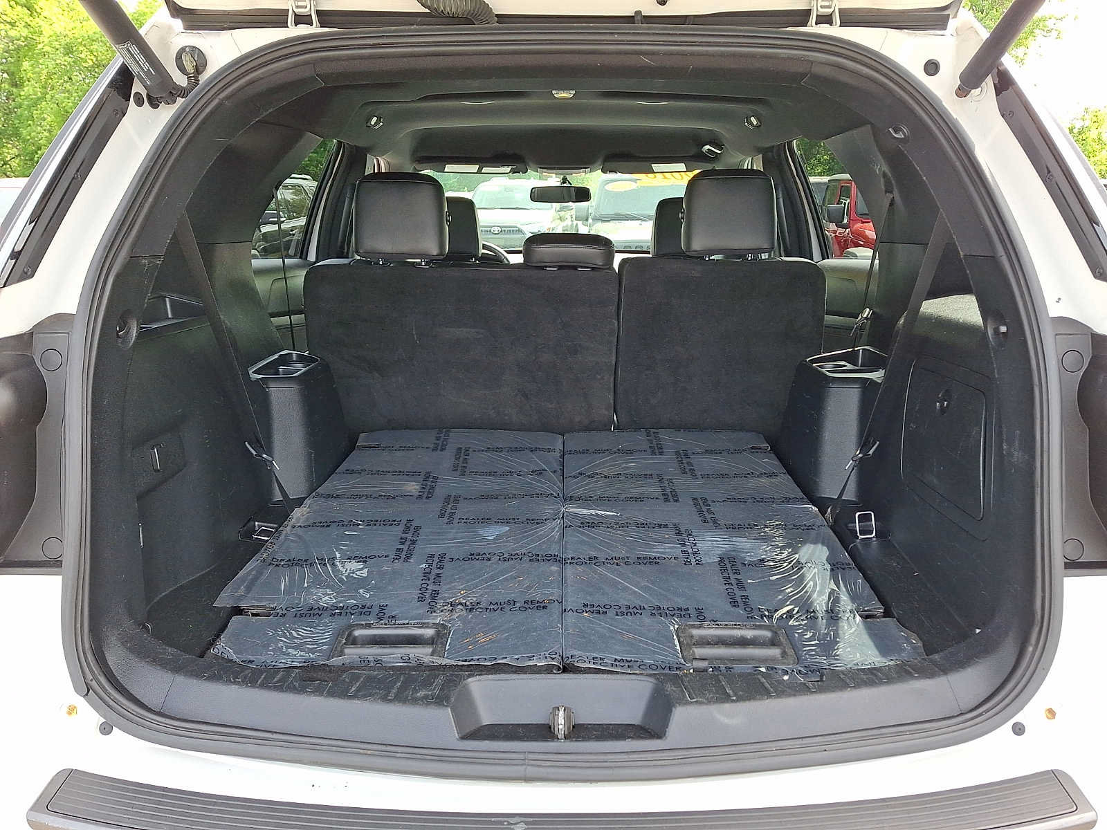 Used 2018 Ford Explorer XLT w/ Equipment Group 202A AWD/4WD image 31