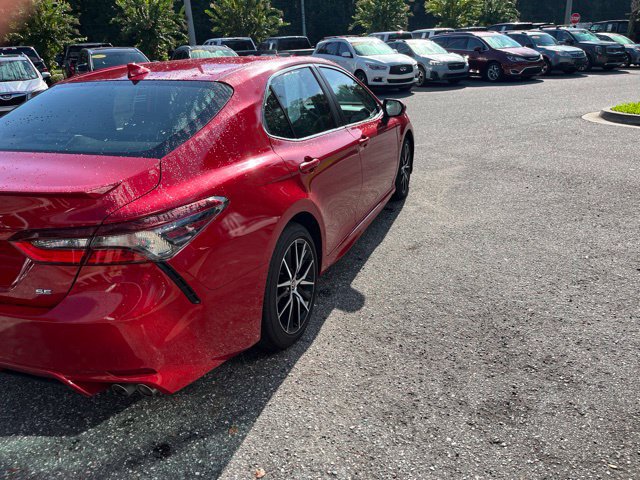 Used 2022 Toyota Camry SE FWD image 8