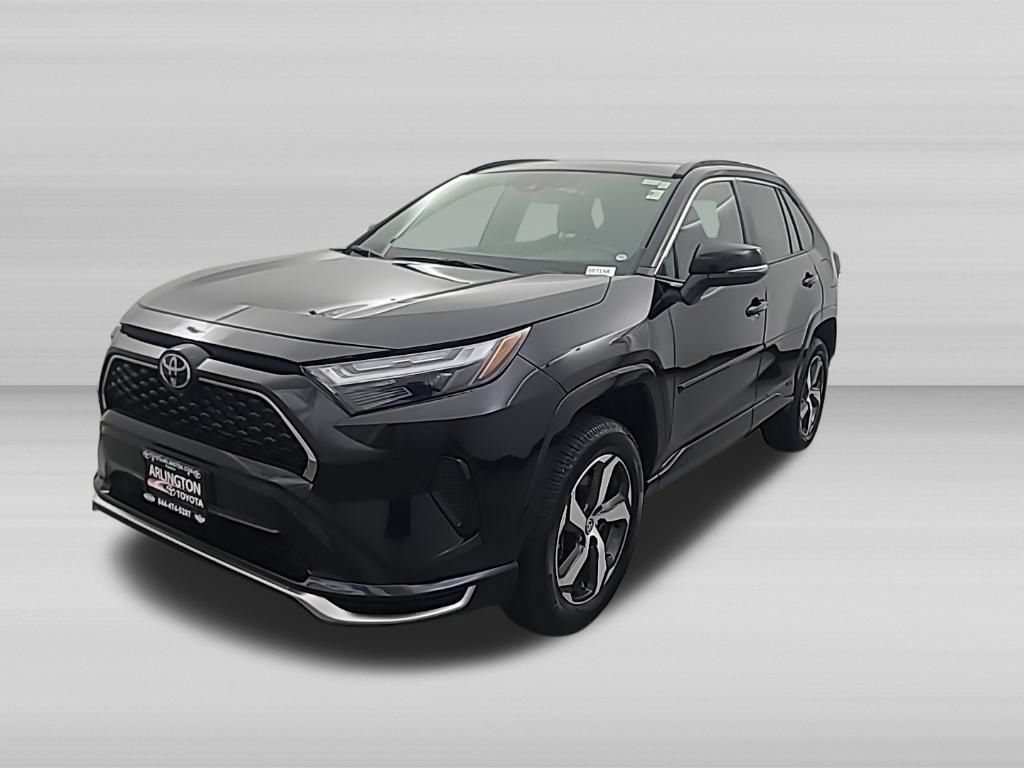 Used 2025 Toyota RAV4 SE w/ Weather & Moonroof Package AWD/4WD image 9