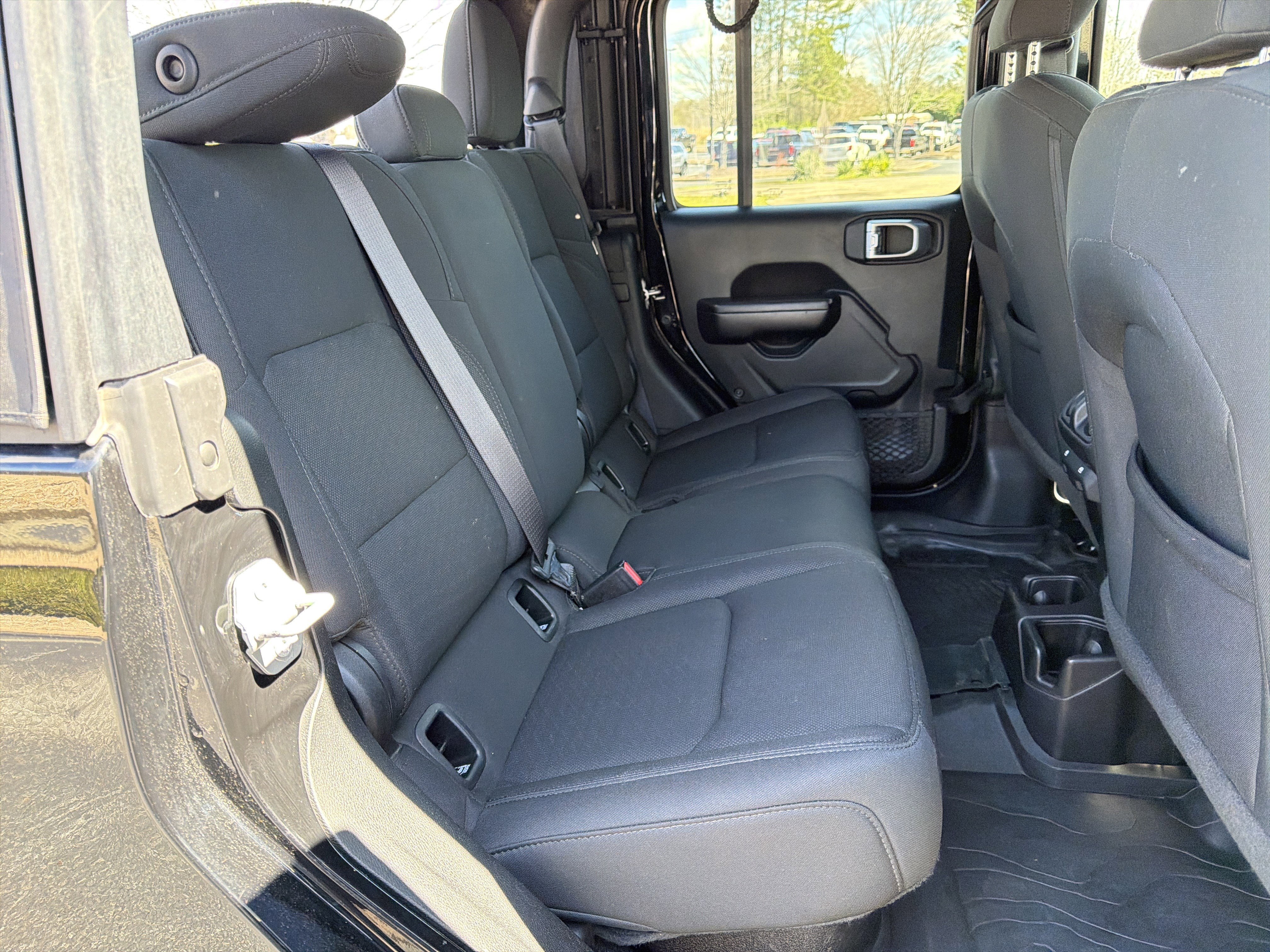 Used 2020 Jeep Gladiator Sport image 15