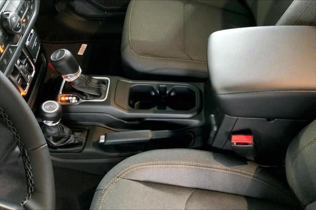 New 2026 Jeep Gladiator Sport AWD/4WD image 36