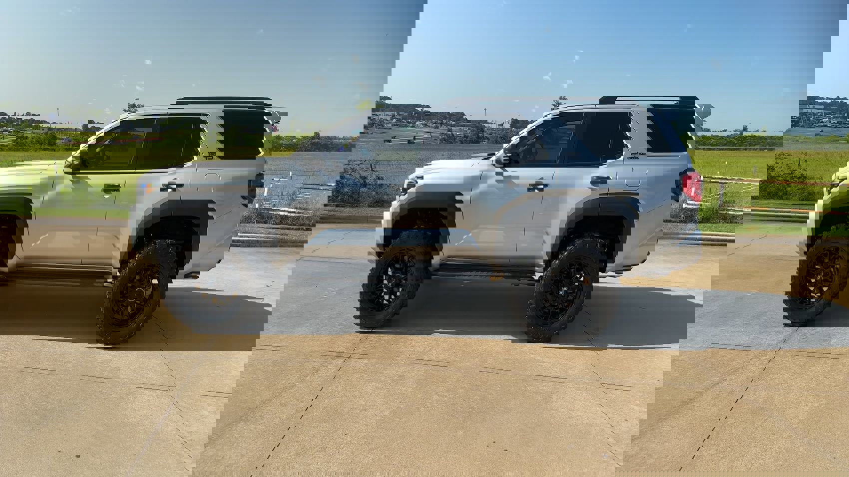 Used 2025 Toyota 4Runner TRD Off-Road image 5