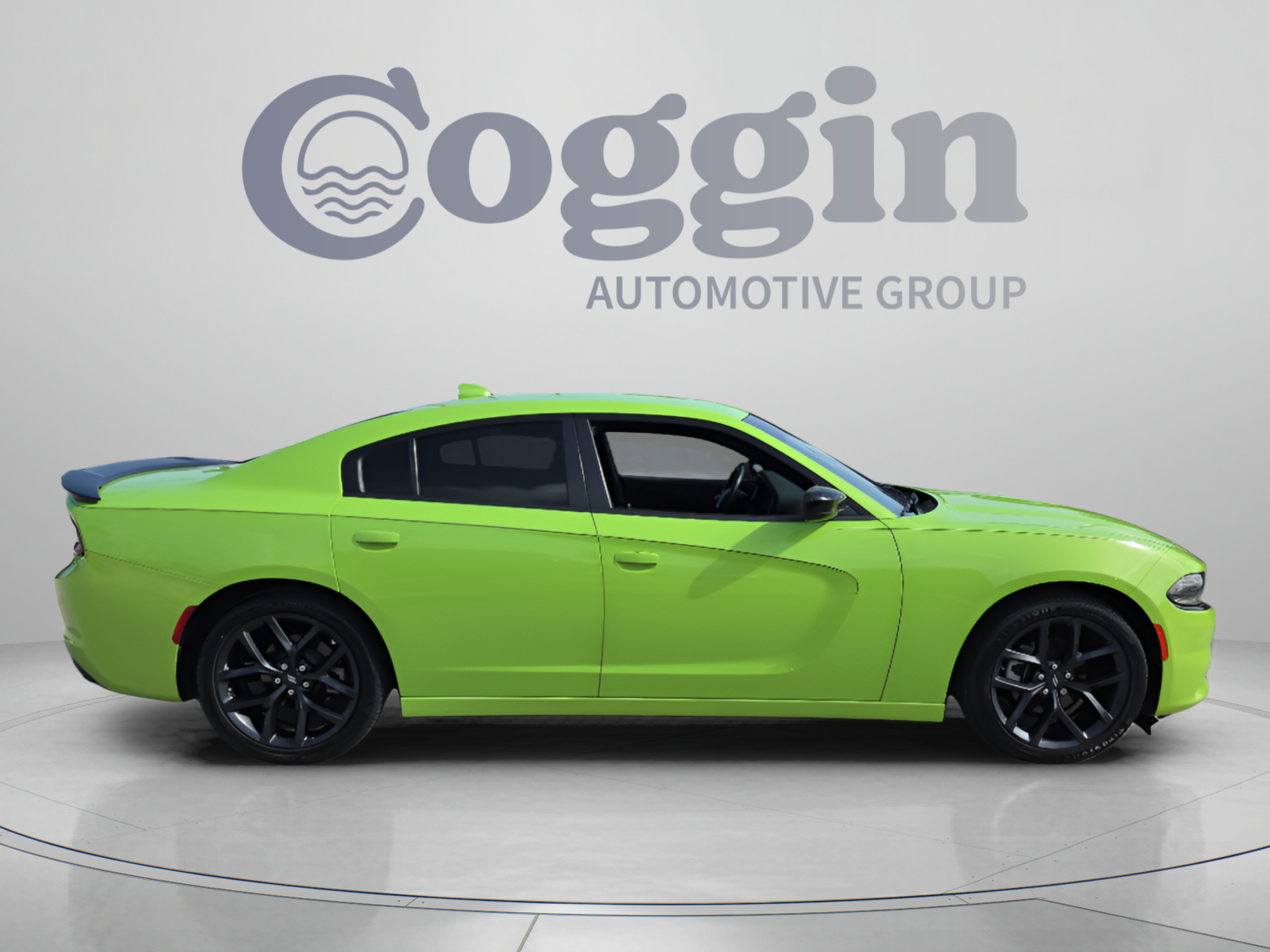Used 2023 Dodge Charger SXT w/ Blacktop Package RWD image 6