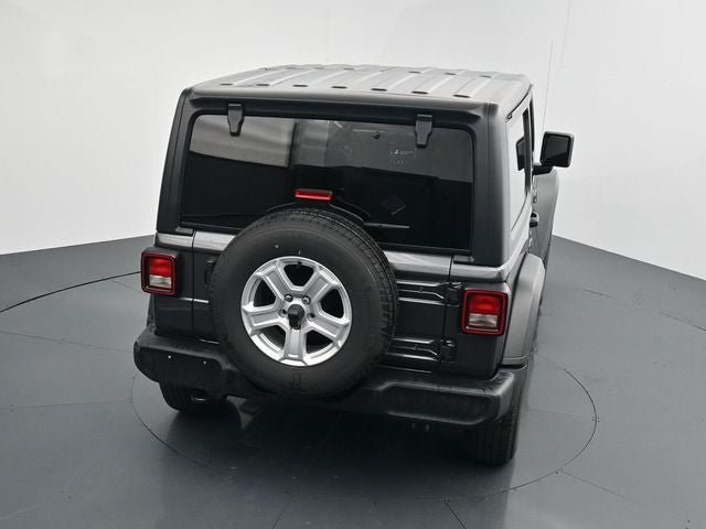 Used 2023 Jeep Wrangler Sport AWD/4WD image 30