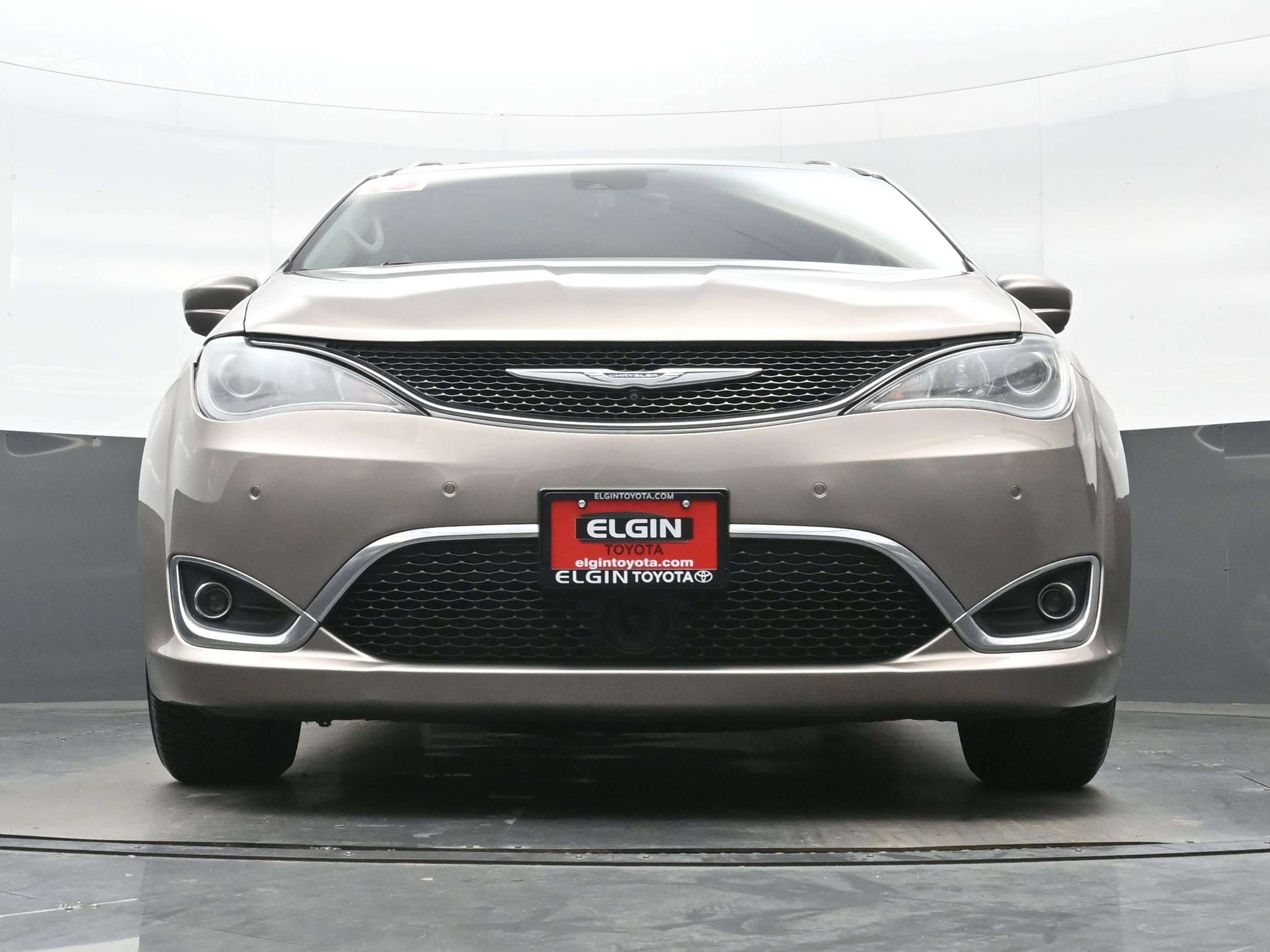 Used 2018 Chrysler Pacifica Touring-L Plus w/ Advanced Safetytec Group FWD image 28