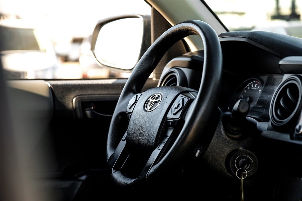 Used 2021 Toyota Tacoma SR image 11