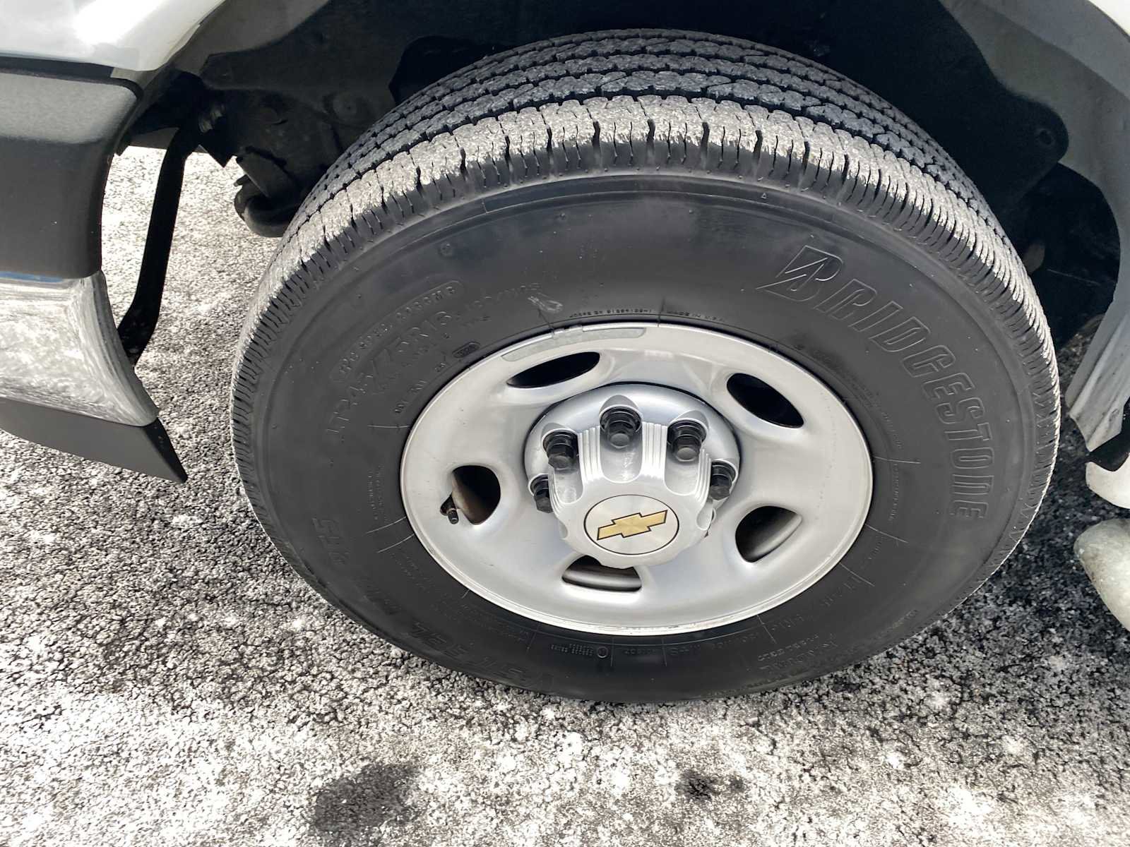 Used 2024 Chevrolet Express 2500 w/ Driver Convenience Package image 36