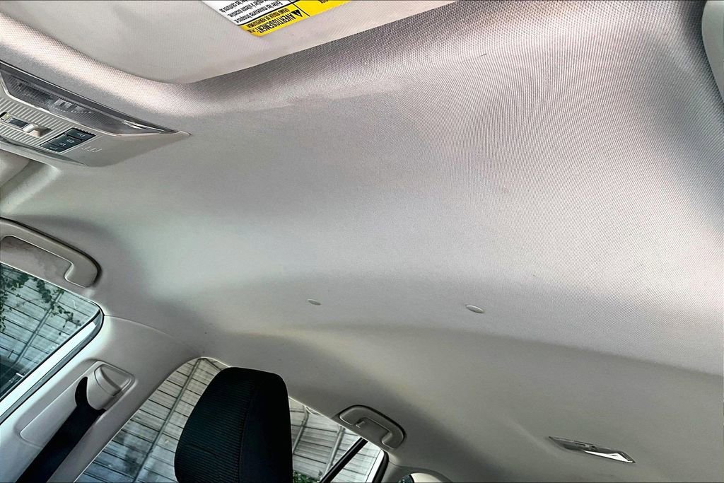 Used 2019 Toyota RAV4 LE image 12