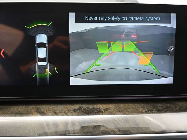 Used 2018 BMW 530i w/ Premium Package image 32