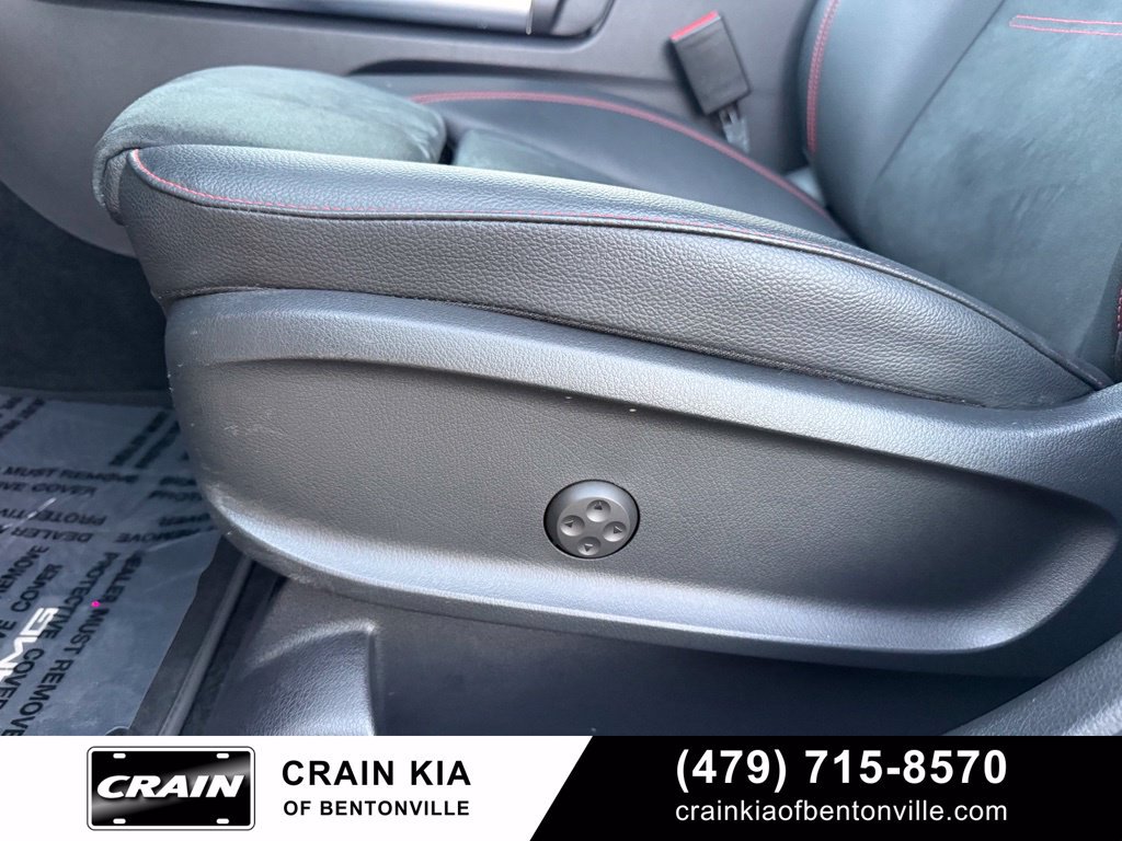 Used 2023 Mercedes-Benz GLA 35 AMG 4MATIC image 11