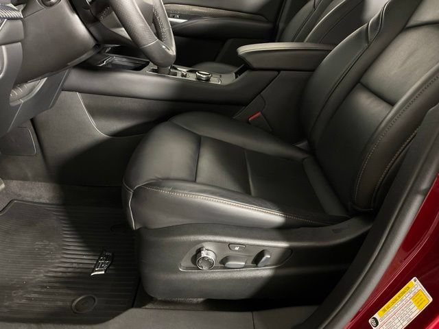 Used 2022 Cadillac XT4 Sport AWD/4WD image 25