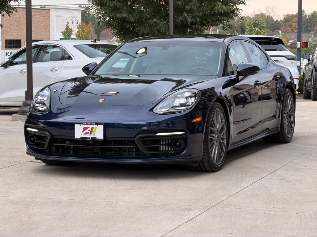 Used 2023 Porsche Panamera 4 Platinum Edition AWD/4WD image 12