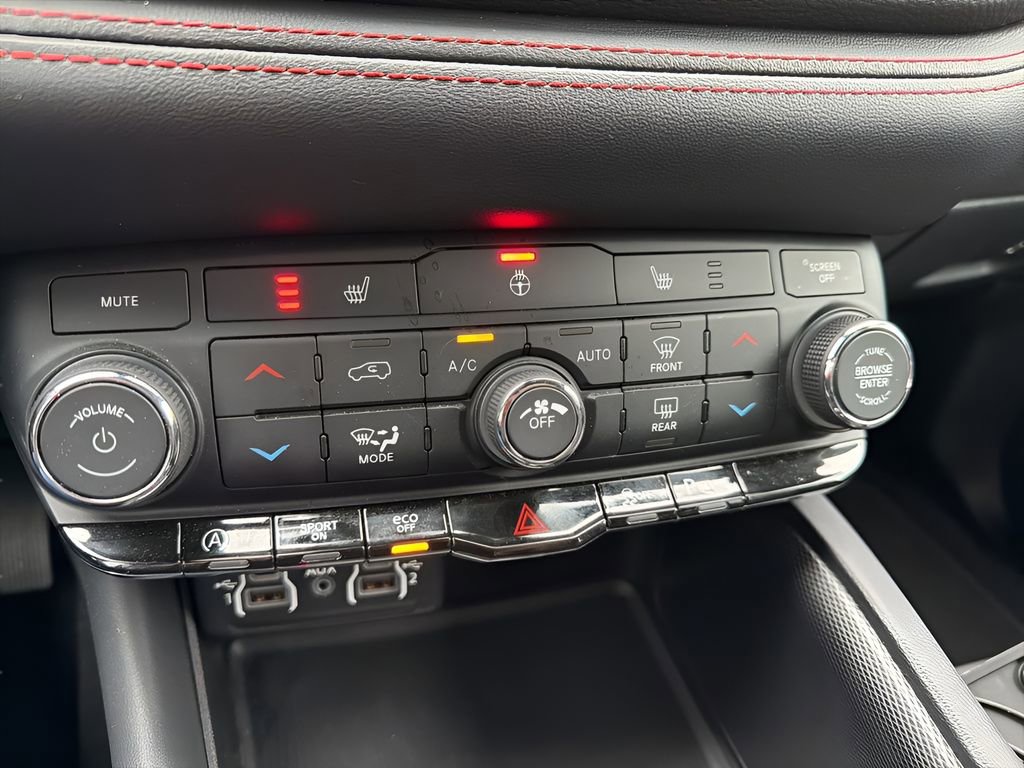 Used 2025 Dodge Durango GT image 14