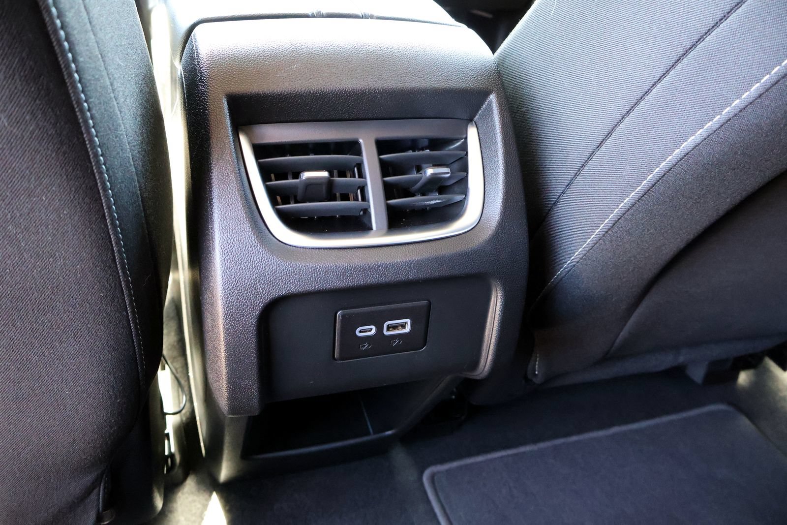 Used 2024 Chevrolet Blazer LT w/ Convenience Package FWD image 14