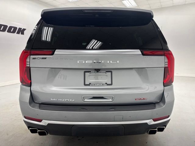 Used 2025 GMC Yukon XL Denali AWD/4WD image 6