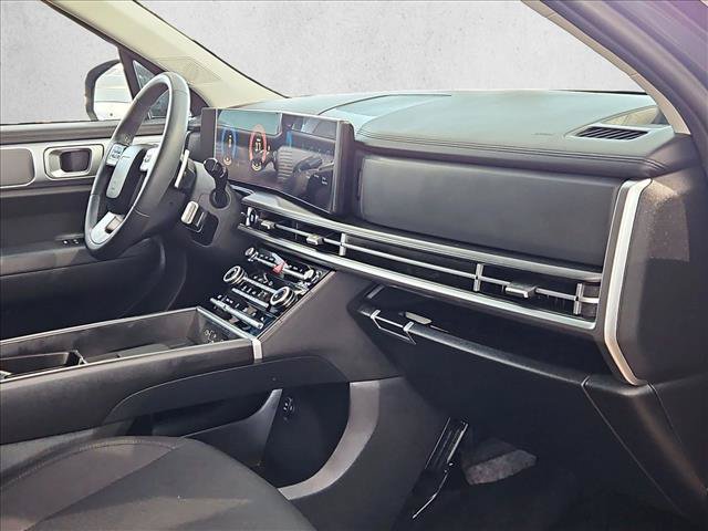Used 2026 Hyundai Santa Fe SE FWD image 18