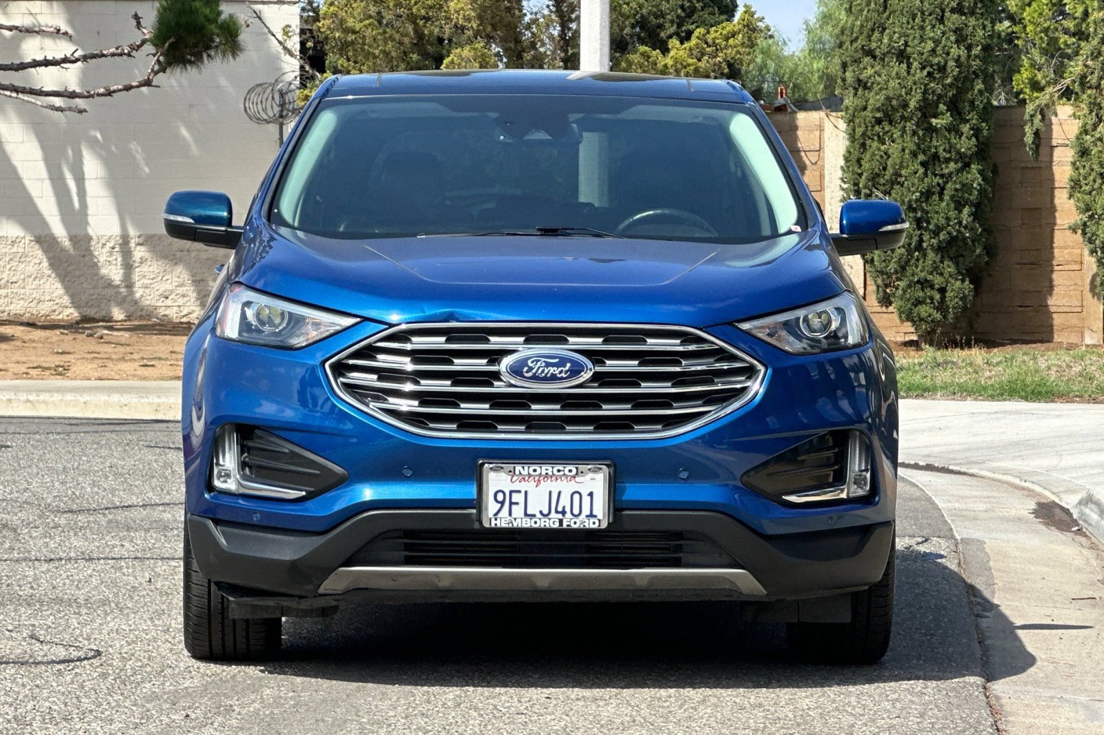 Used 2022 Ford Edge Titanium w/ Class II Trailer Tow Package AWD/4WD image 9