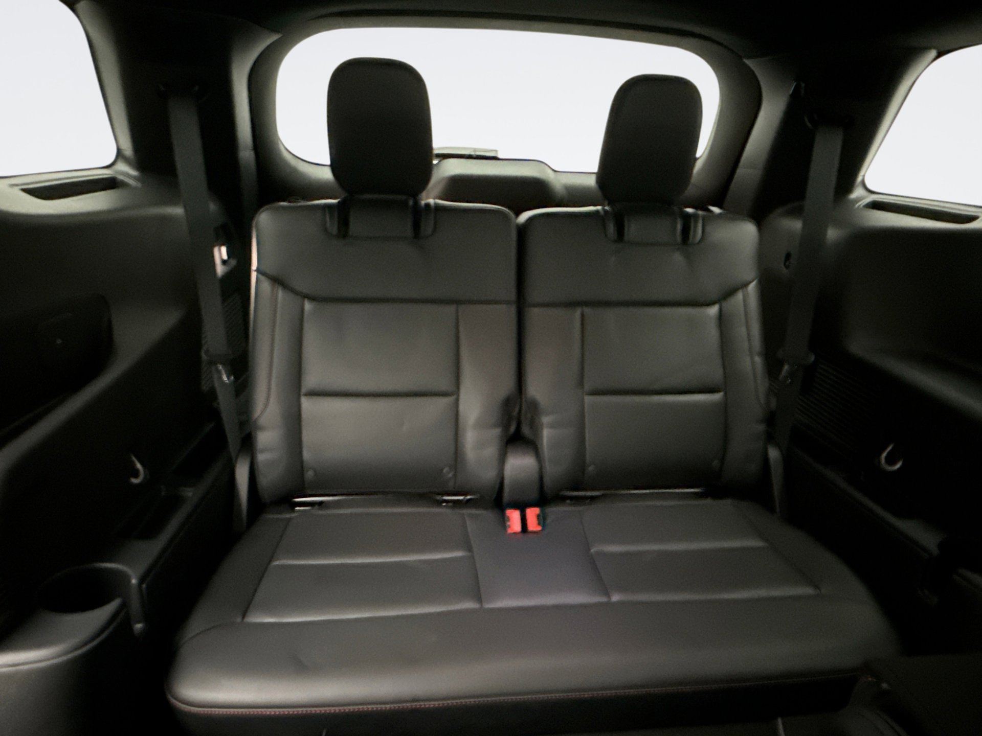 Used 2025 Ford Explorer ST-Line image 21