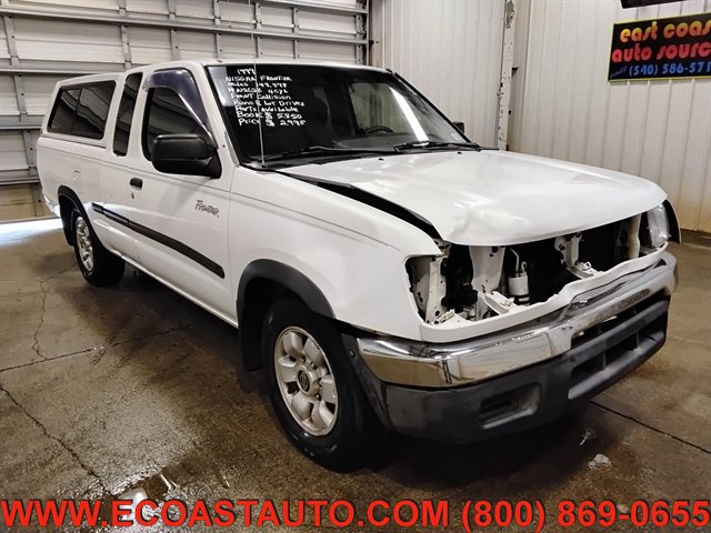 Used 1999 Nissan Frontier XE RWD image 1
