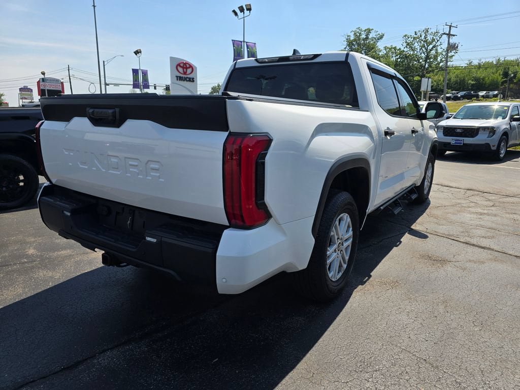 Used 2023 Toyota Tundra SR5 w/ SR5 Convenience Package AWD/4WD image 7