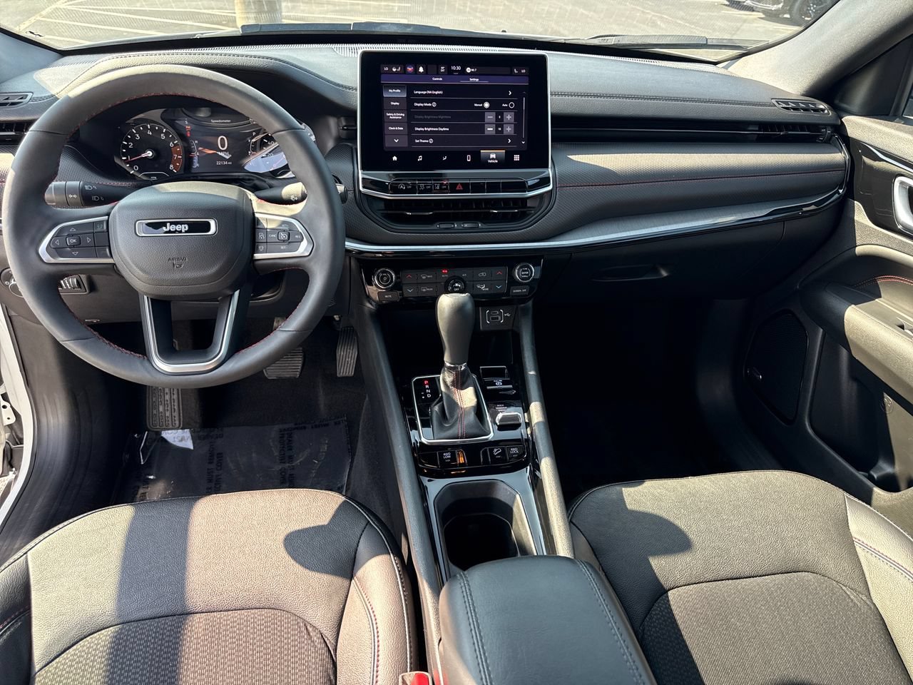 Used 2023 Jeep Compass Trailhawk w/ Sun and Sound Group AWD/4WD image 14