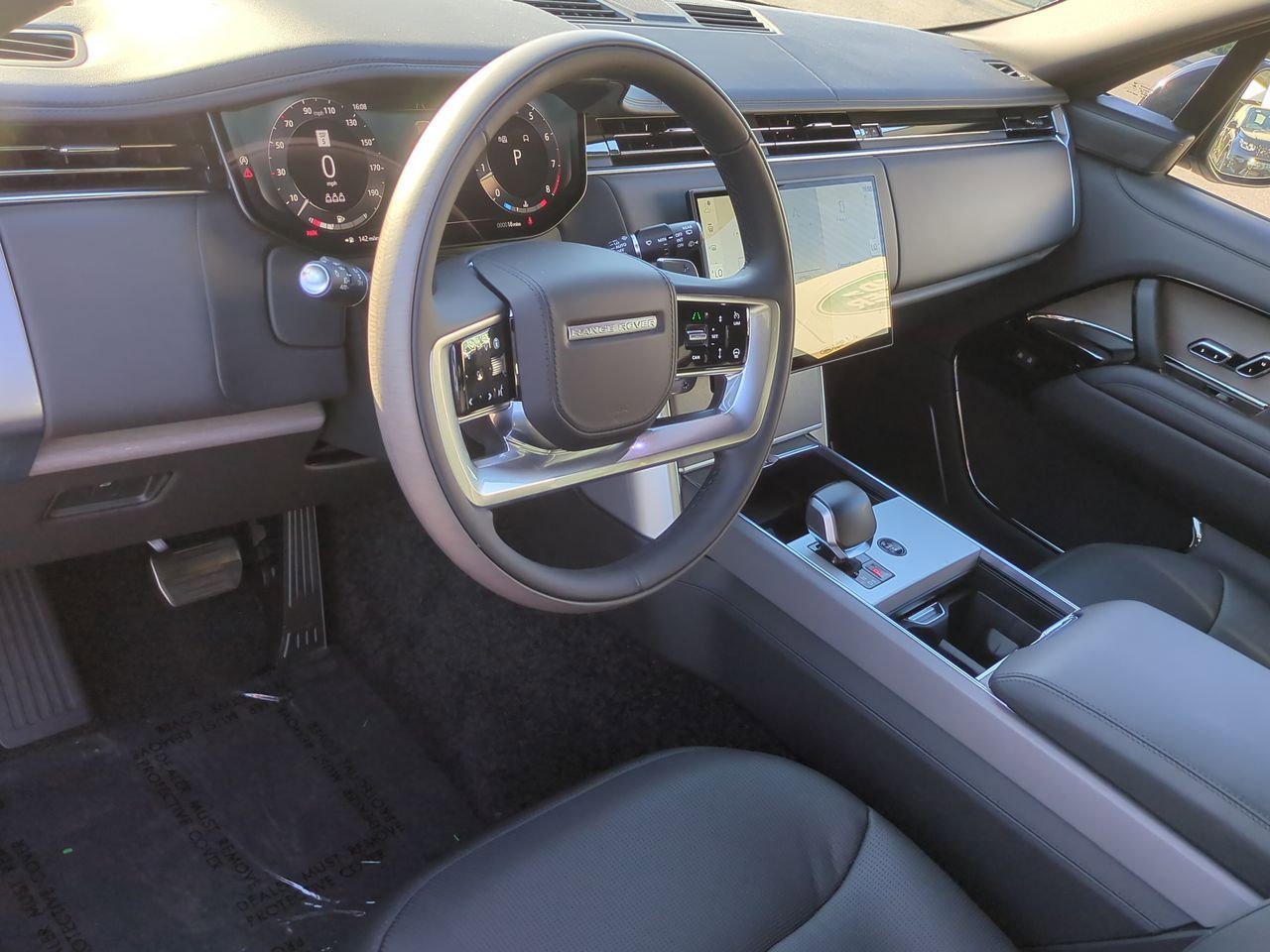 New 2026 Land Rover Range Rover SV image 9